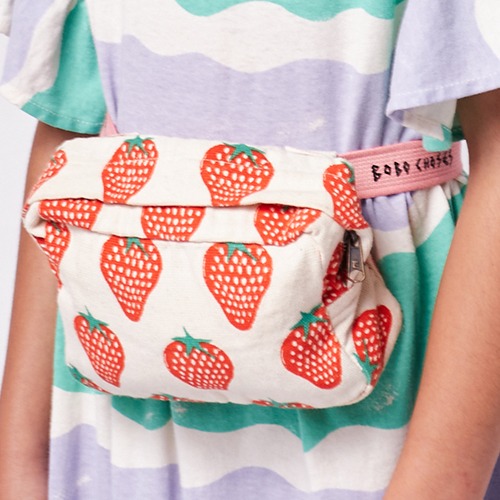 [bobochoses] Strawberry all over belt pouch