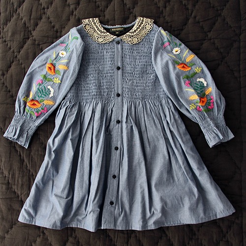 [bonjour] DRESS WITH EMBROIDERY COLLAR &amp; SLEEVE  - Chambray